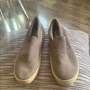 Steve Madden Women's Gray Slip-On Loafers